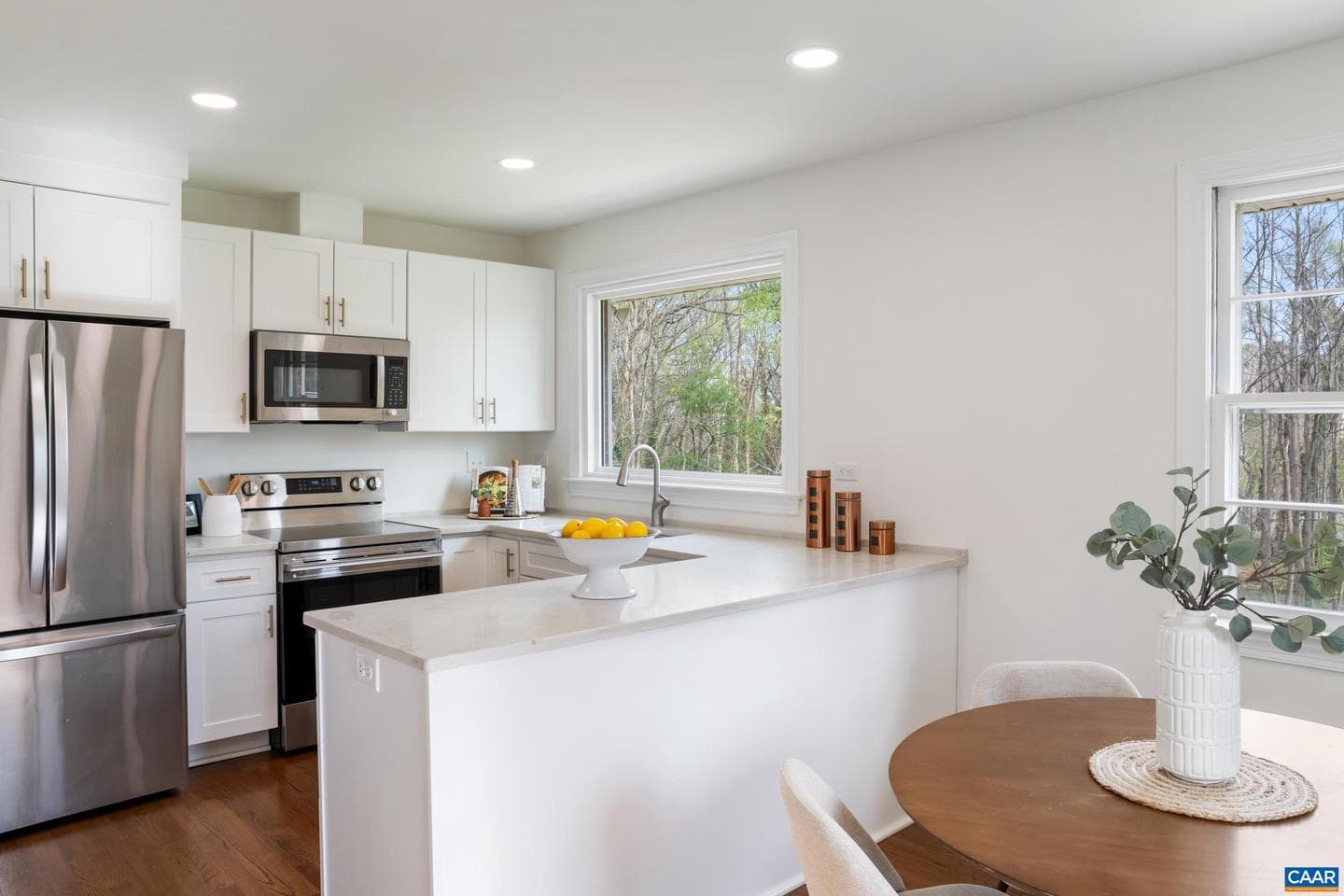 6459 Hillsboro Ln photo 10