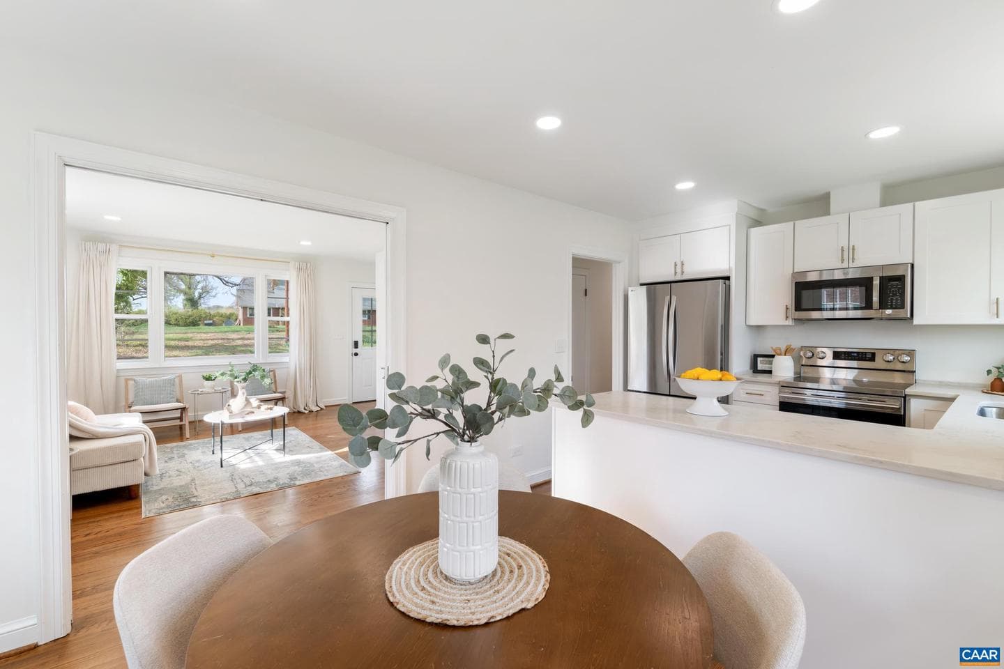 6459 Hillsboro Ln photo 11