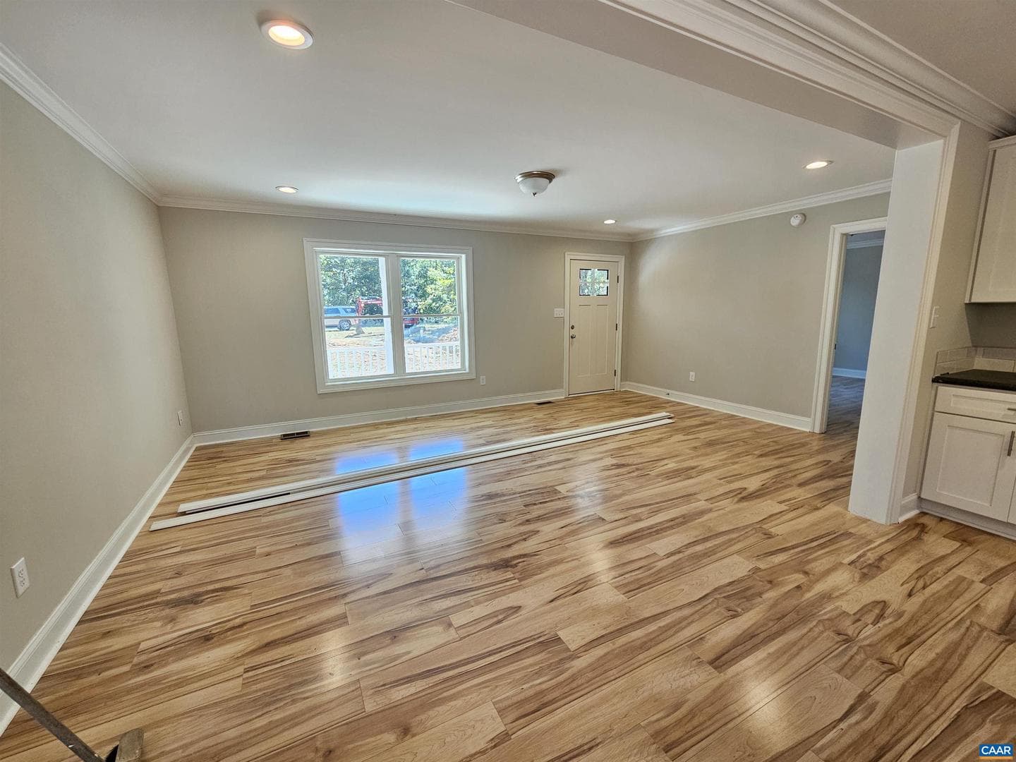 121 Sharps Creek Dr photo 4