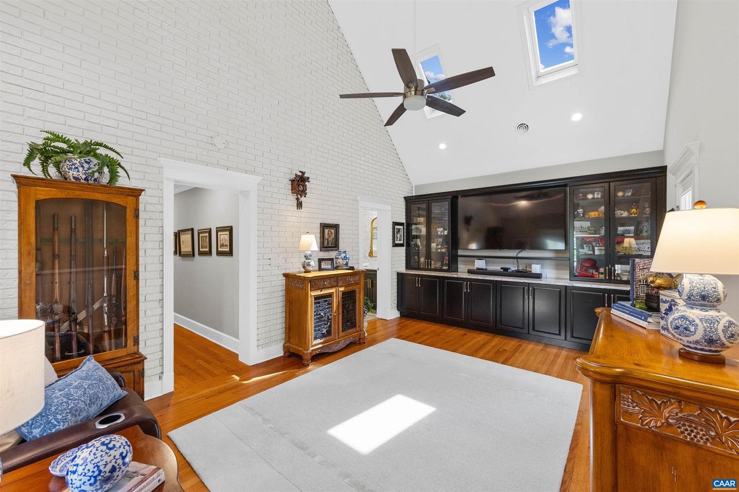 155 Ivy Ridge Rd photo 22