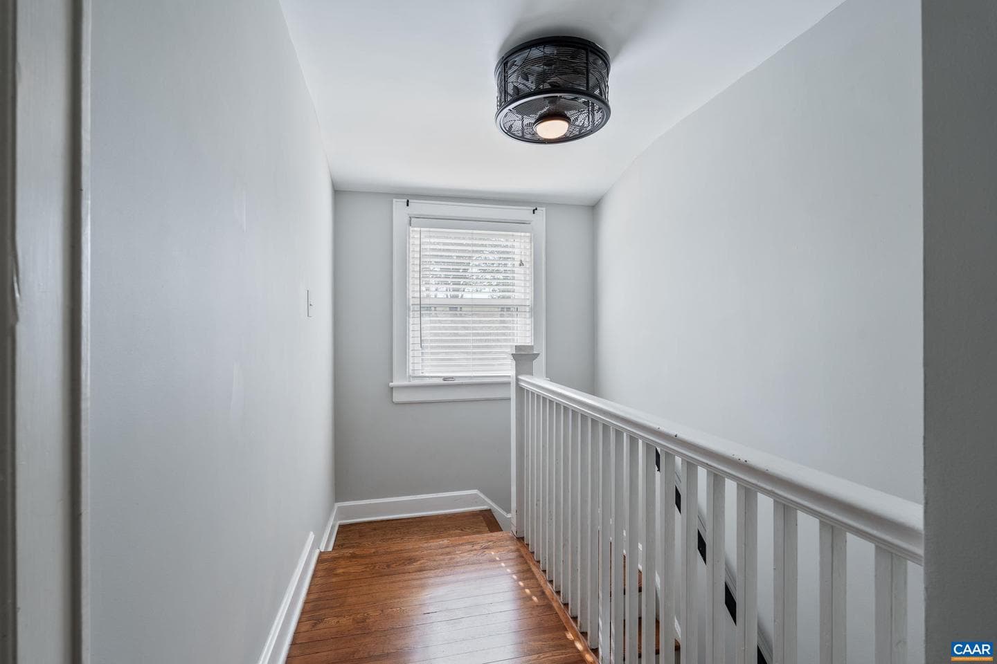 317 York Ave photo 36