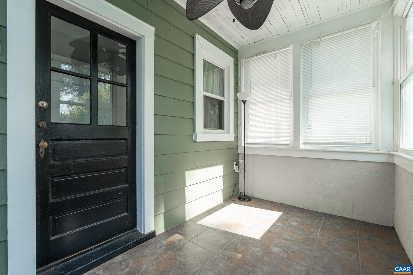 317 York Ave photo 41