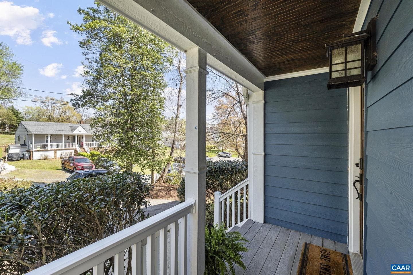 904 Rockland Ave photo 3