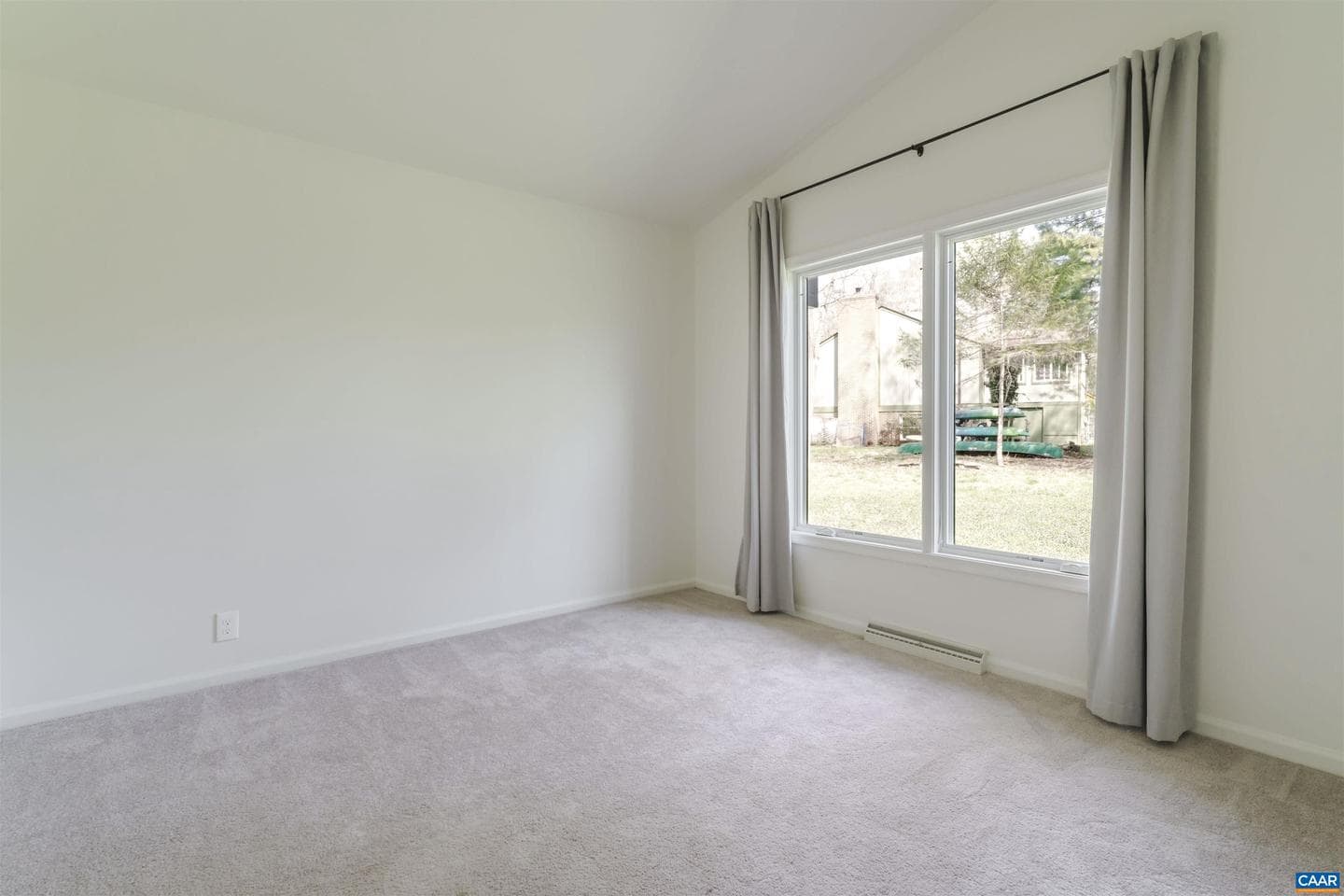 5 Vincennes Ct photo 18