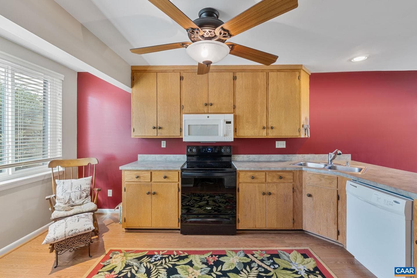 1212 Chatham Rdg photo 5