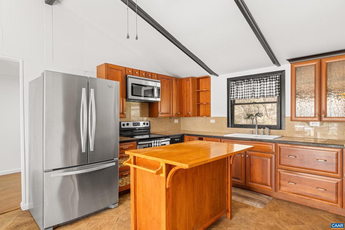 1112 Red Bird Dr photo 11