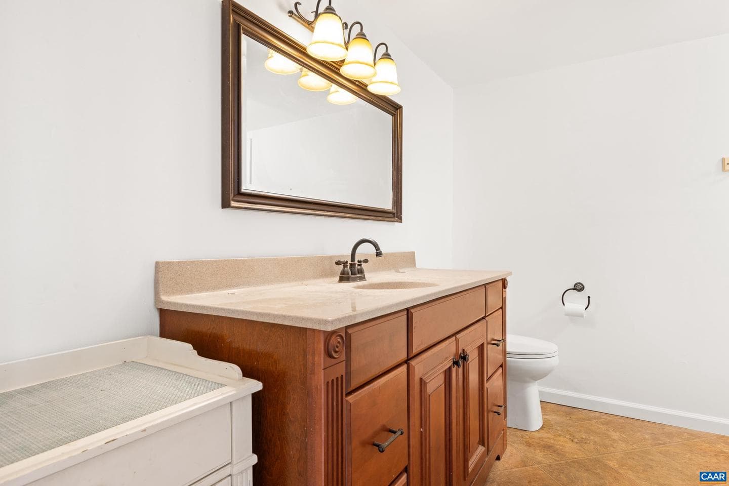 1112 Red Bird Dr photo 12