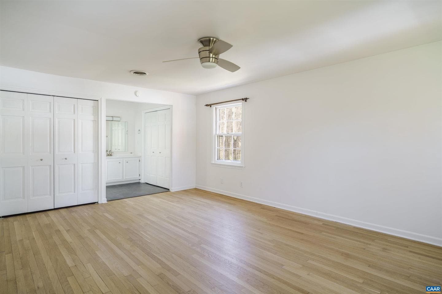 104 Smithfield Ct photo 33