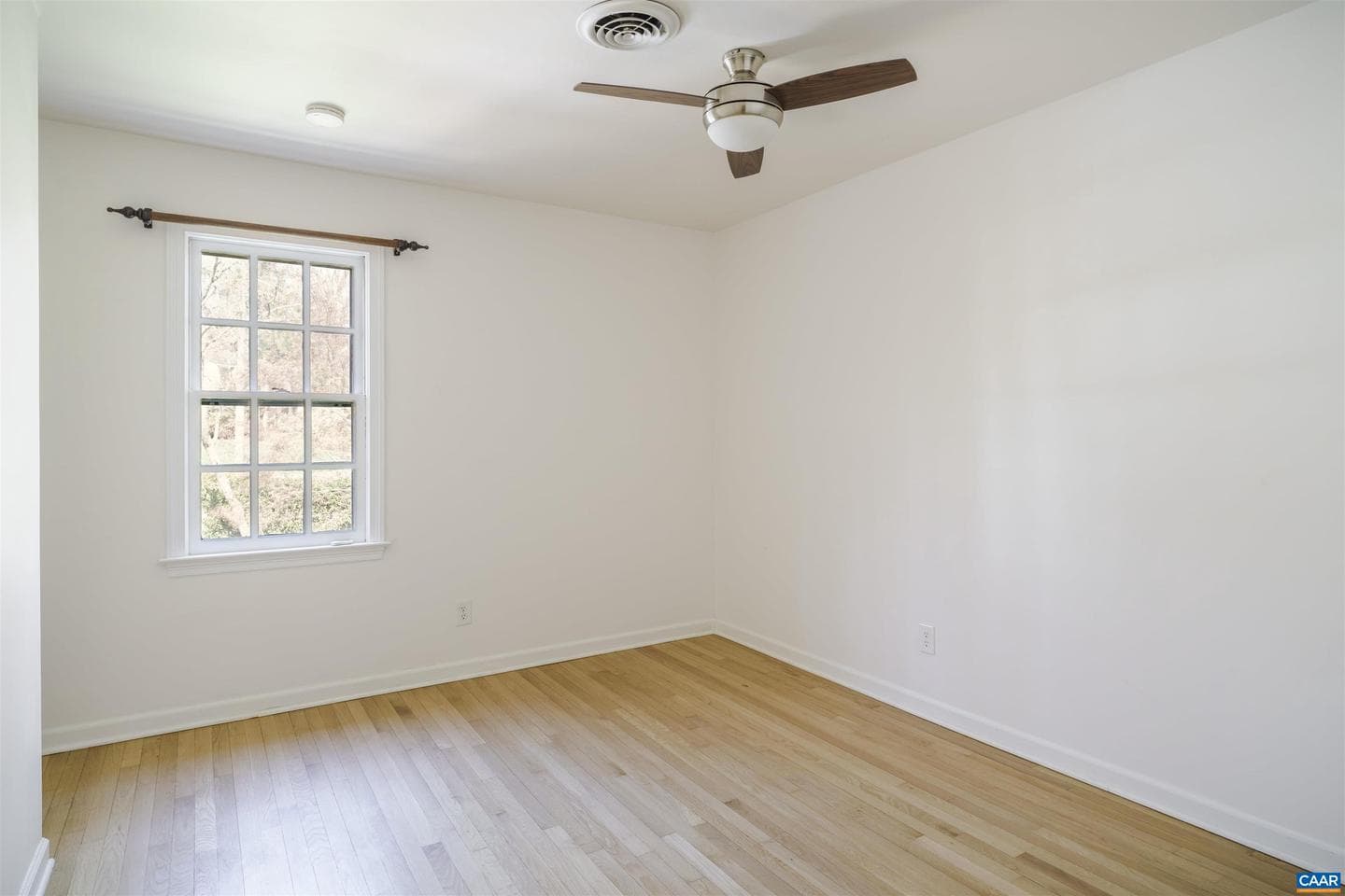 104 Smithfield Ct photo 41