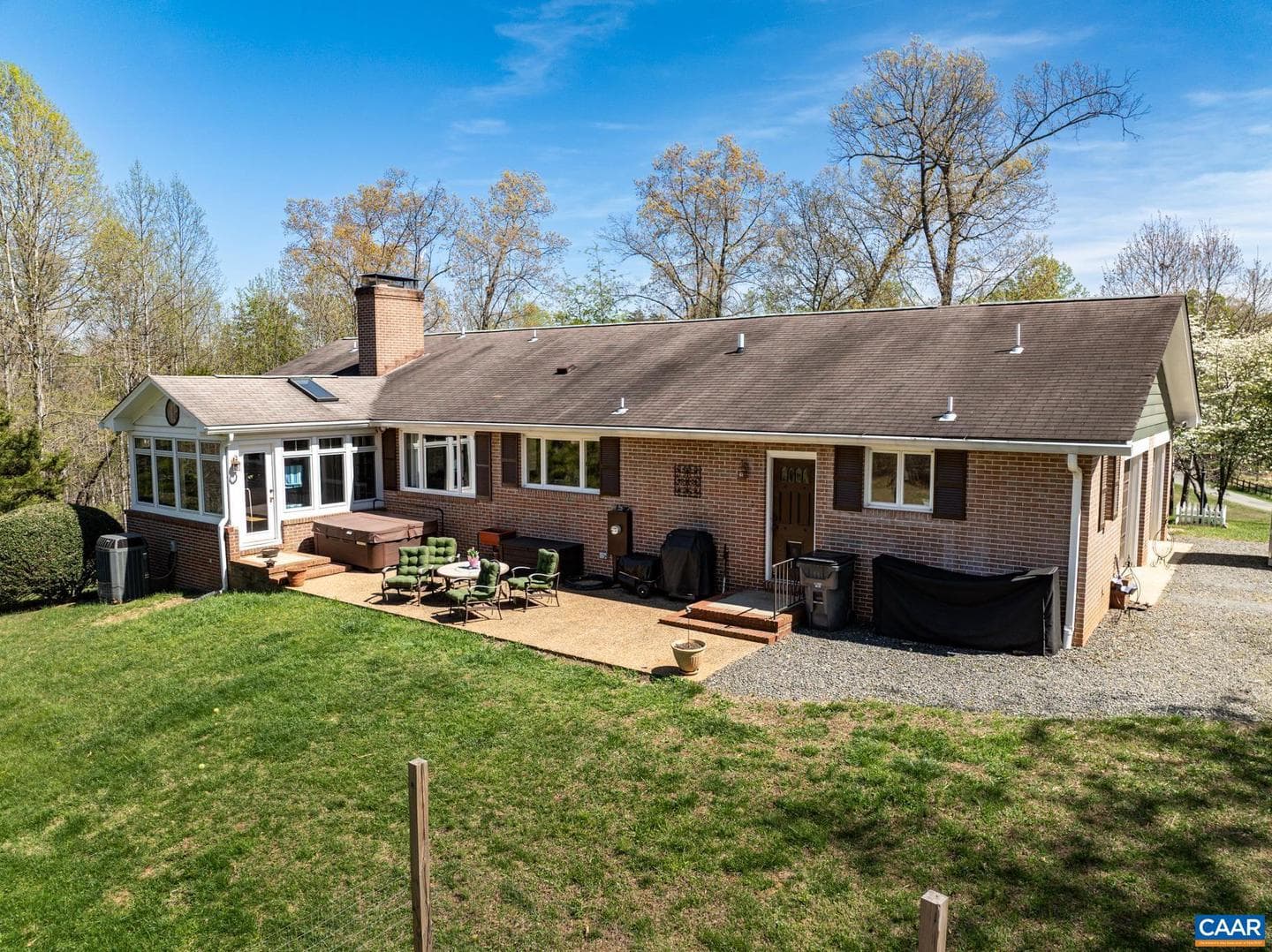 3505 Sarah Dr photo 6