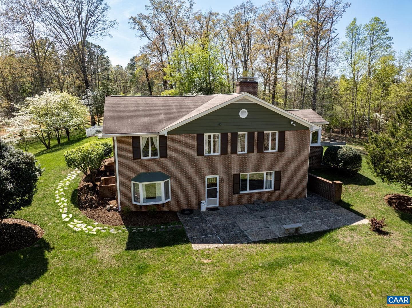 3505 Sarah Dr photo 9