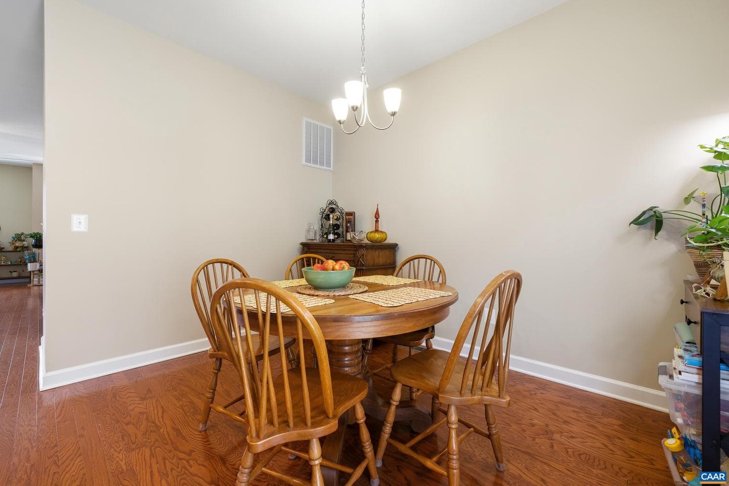 2420 Winthrop Dr photo 13