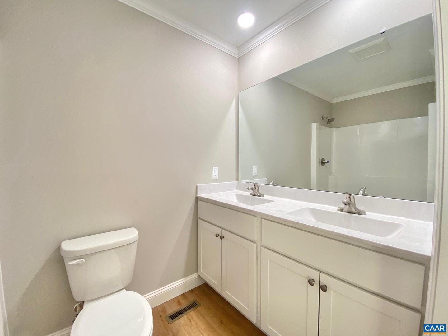 108 Bollingbrook Dr photo 16