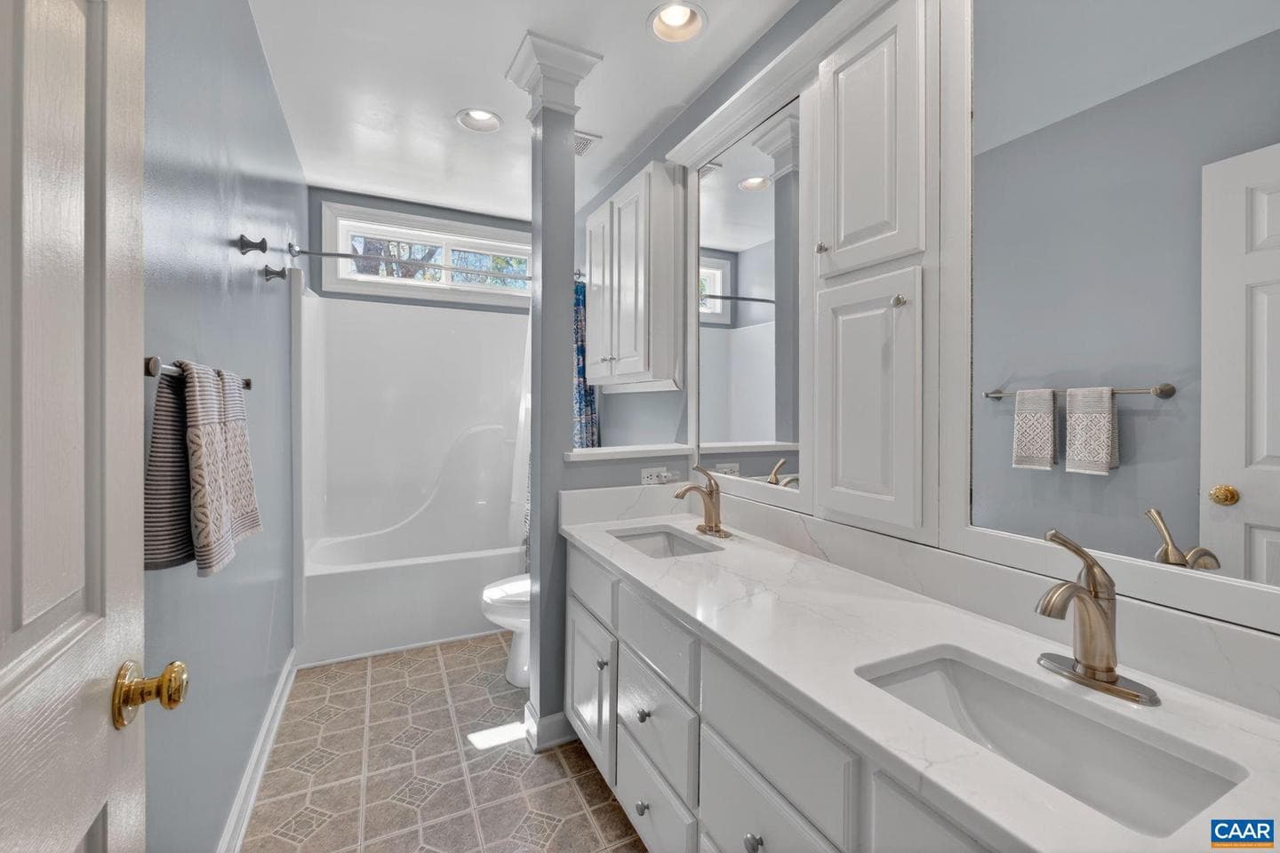 1113 River Oaks Ln photo 34
