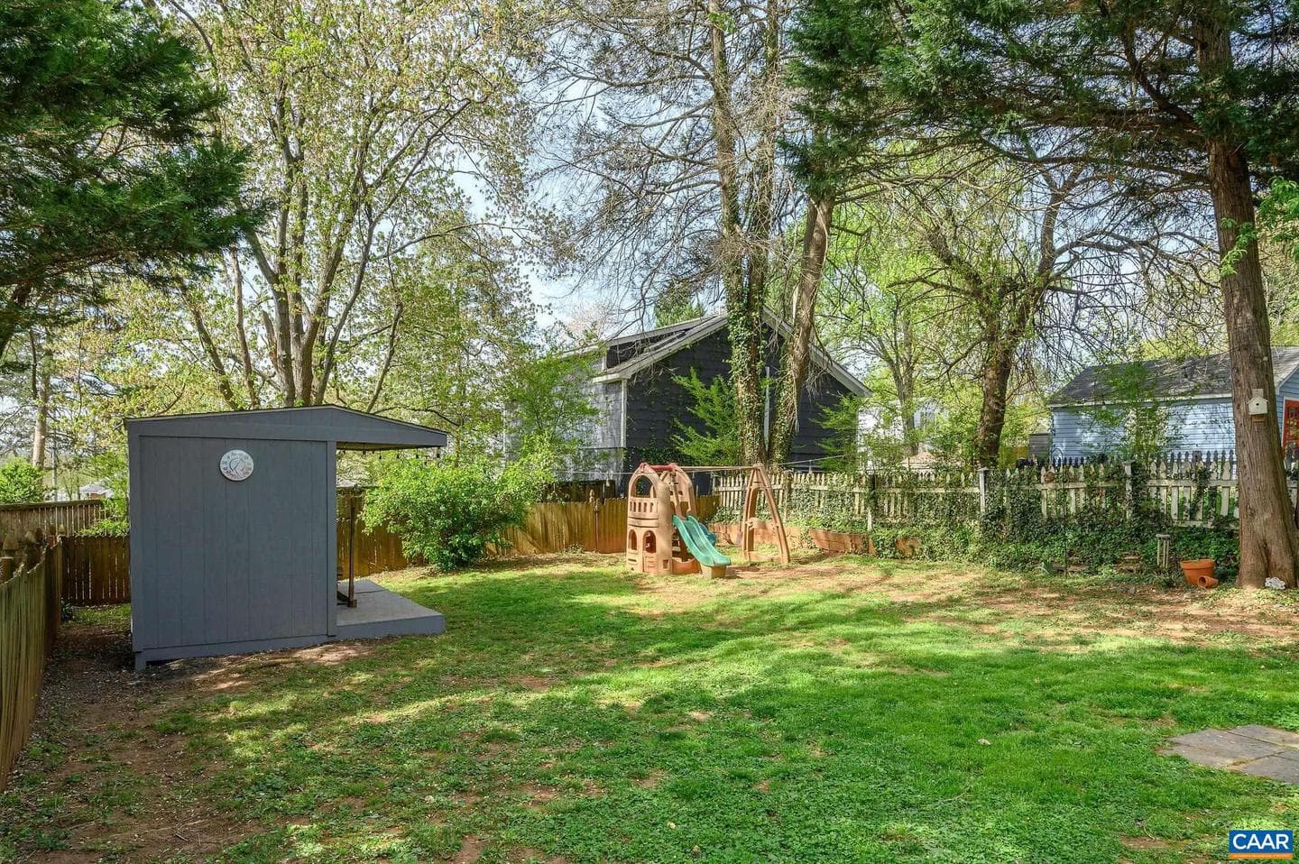 822 Monticello Ave photo 35