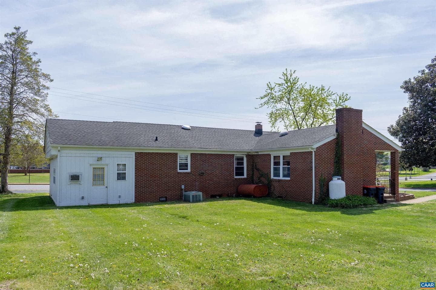 204 Selma Rd photo 3