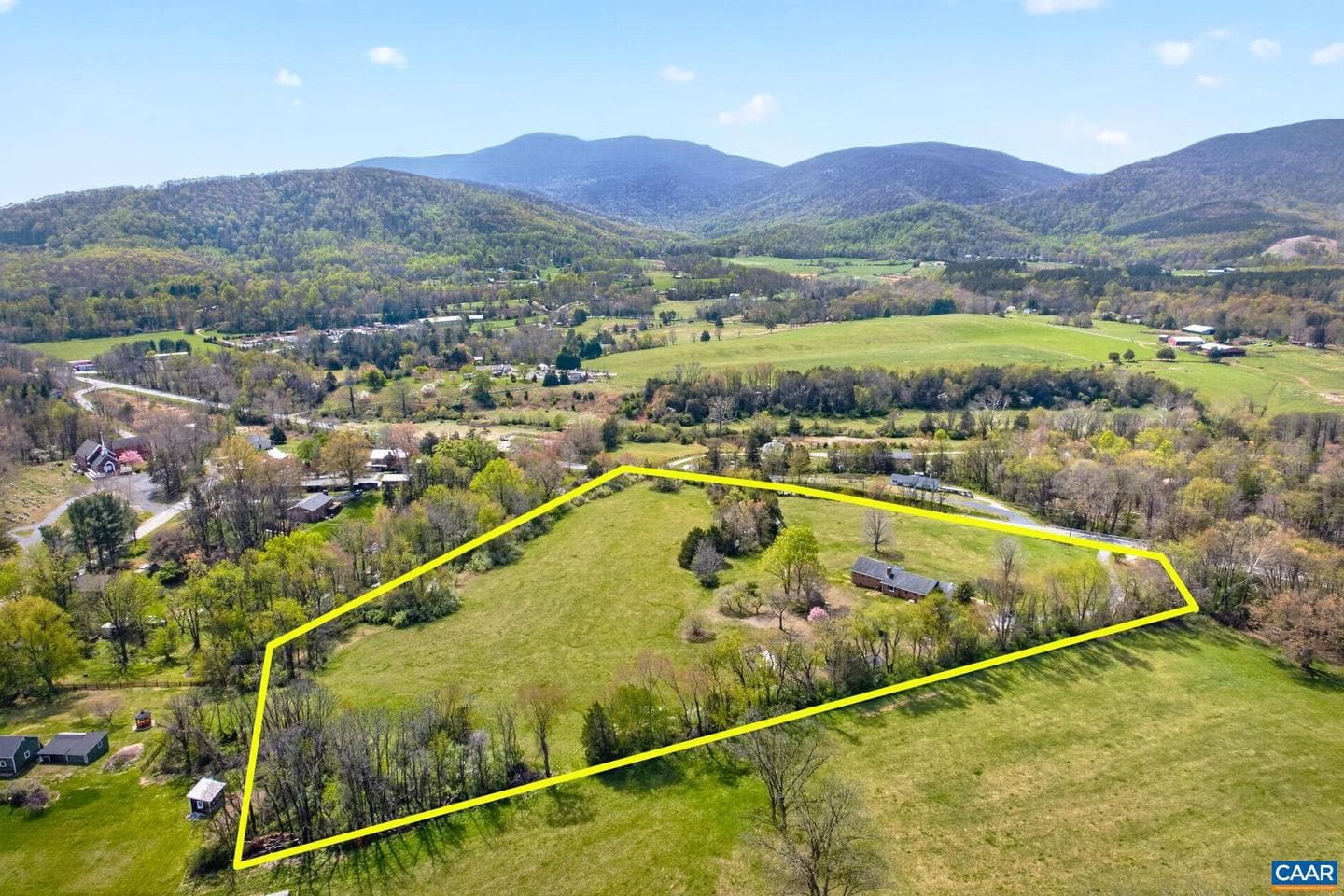 10694 Rockfish Valley Hwy photo 5
