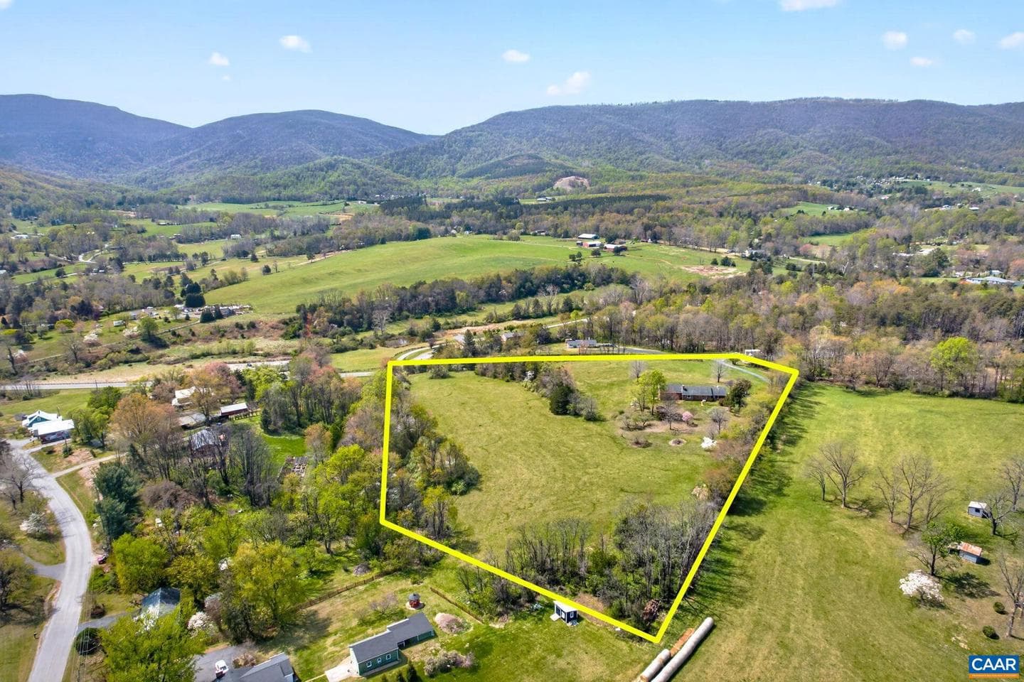10694 Rockfish Valley Hwy photo 6