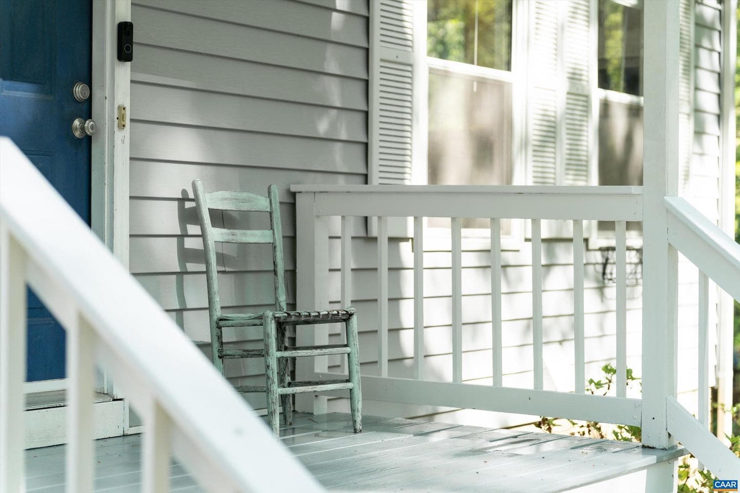 5 Iroquois Way photo 6