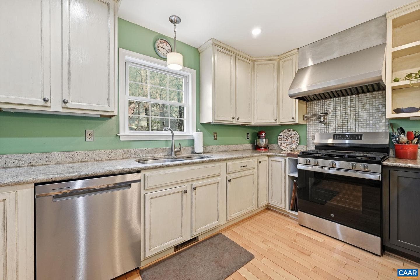 1009 Stonewood Dr photo 10