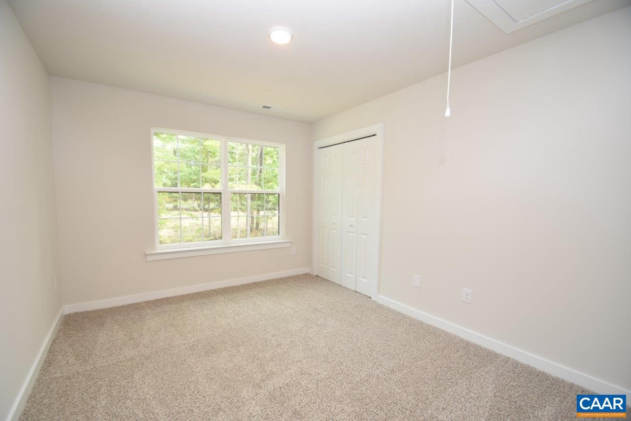 Forest Glen Ln #fg28 photo 35