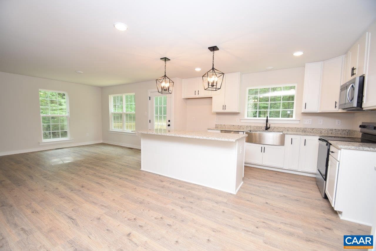 Forest Glen Ln #fg28 photo 5
