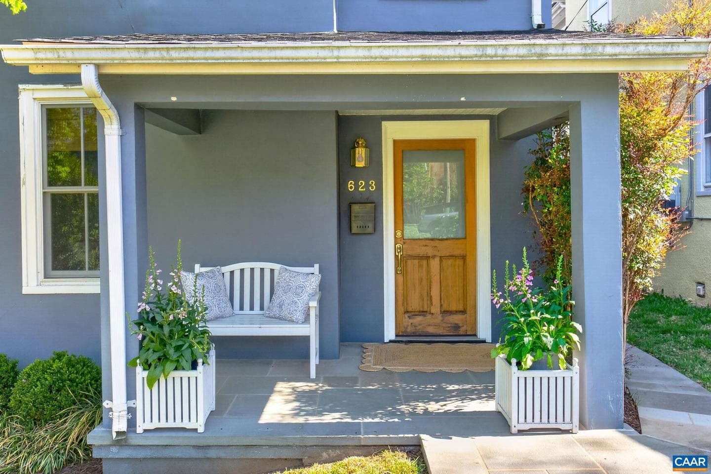 623 Hinton Ave photo 3