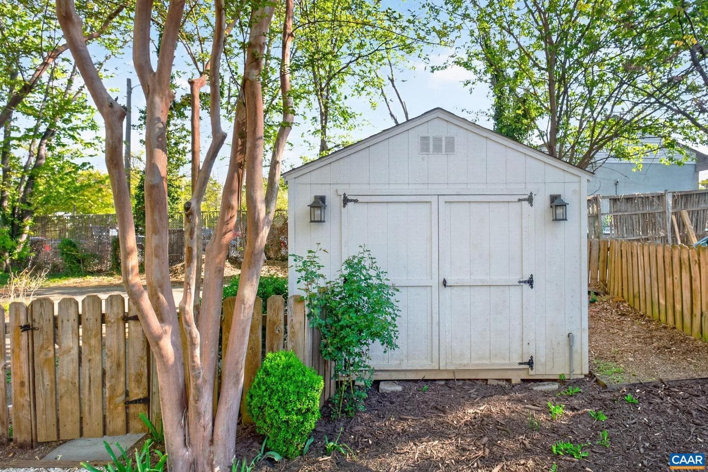623 Hinton Ave photo 33
