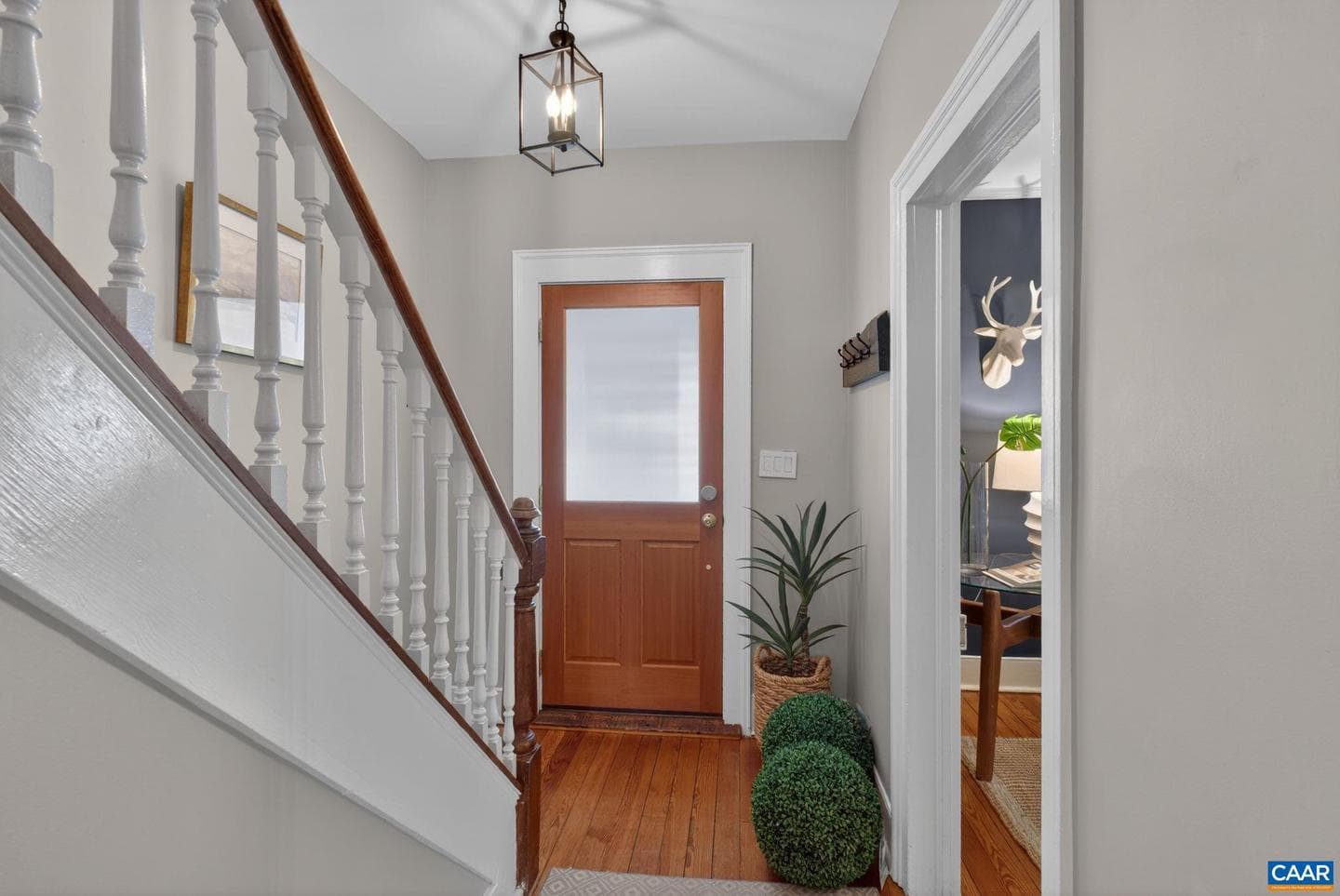 623 Hinton Ave photo 4