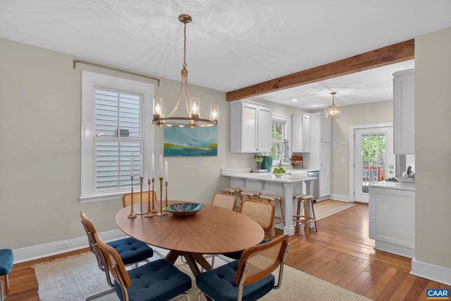 623 Hinton Ave photo 9