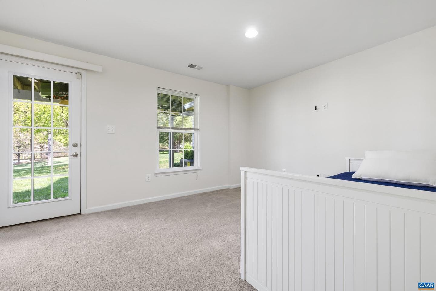 310 Patriot Way photo 11