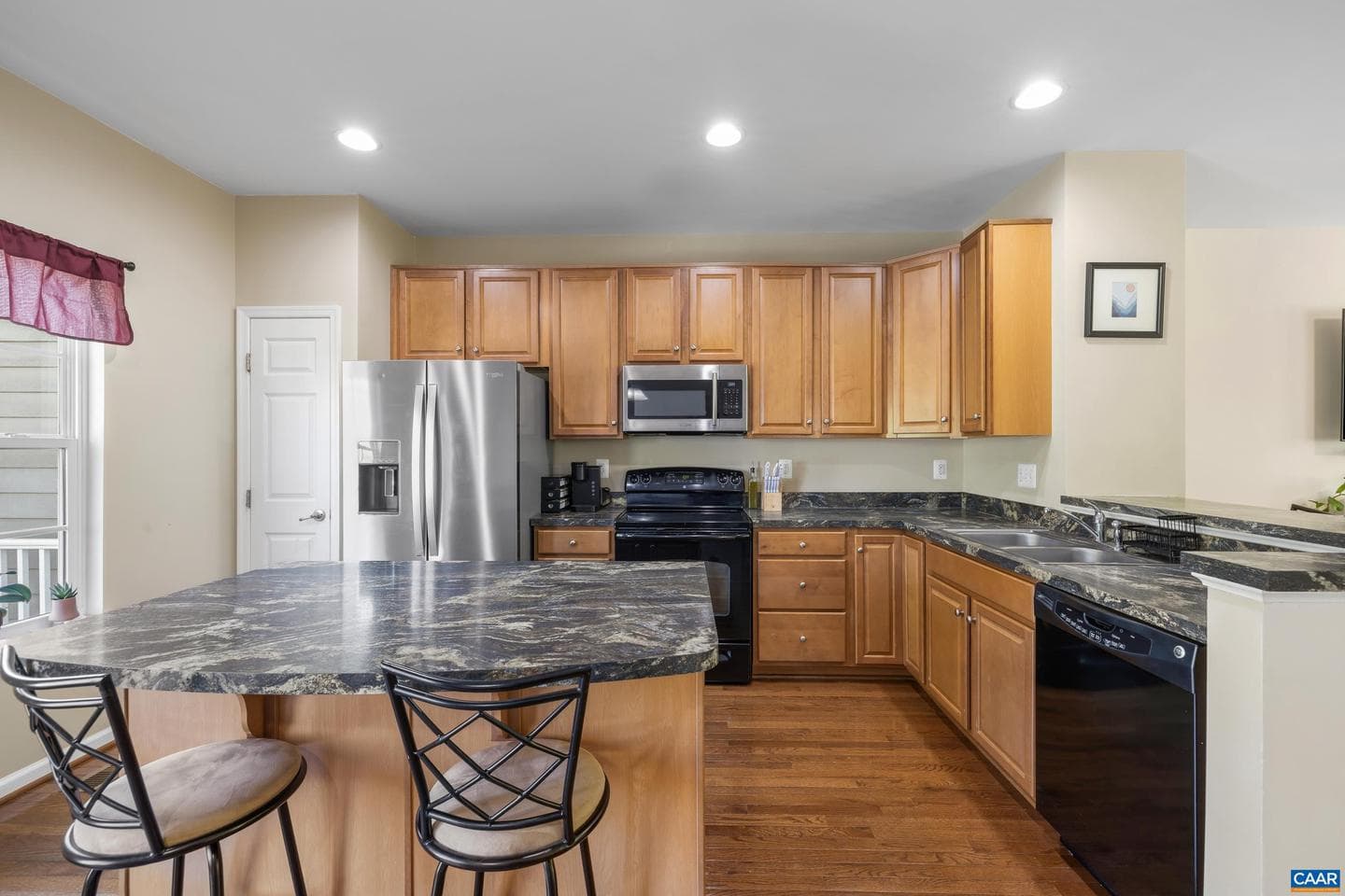 310 Patriot Way photo 15