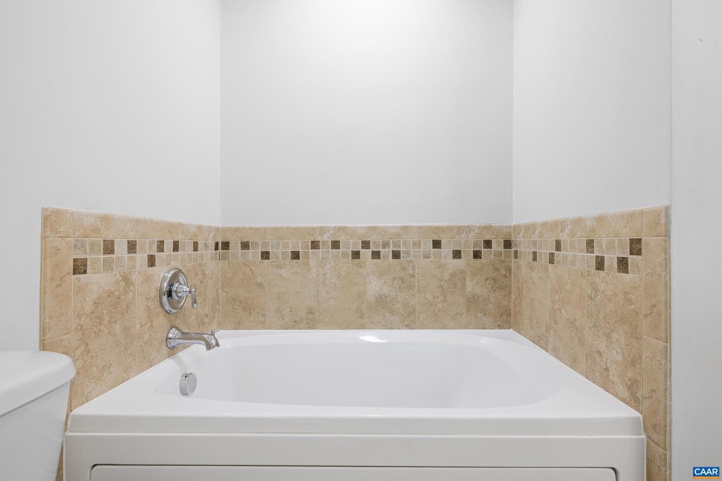 310 Patriot Way photo 35