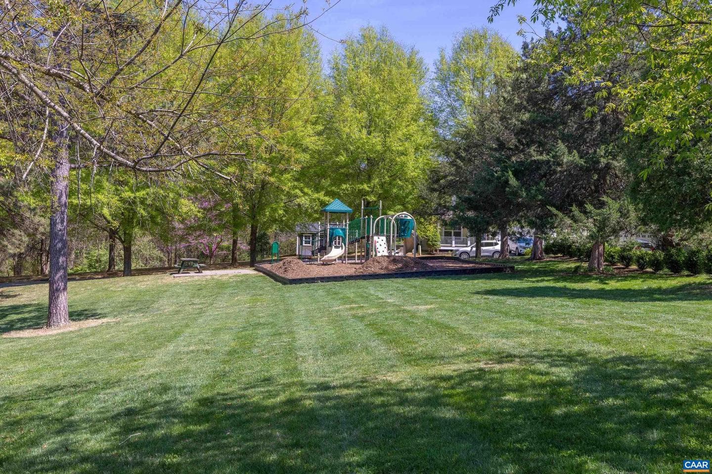 310 Patriot Way photo 8