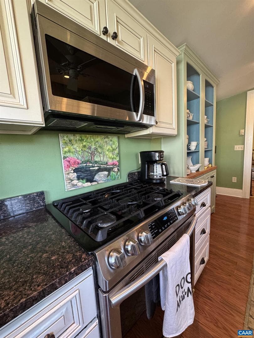241 Churchville Ave photo 17