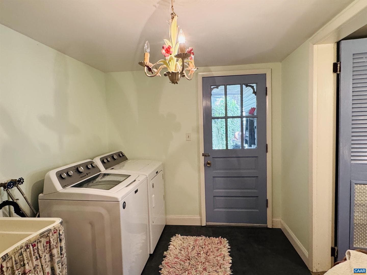 241 Churchville Ave photo 36