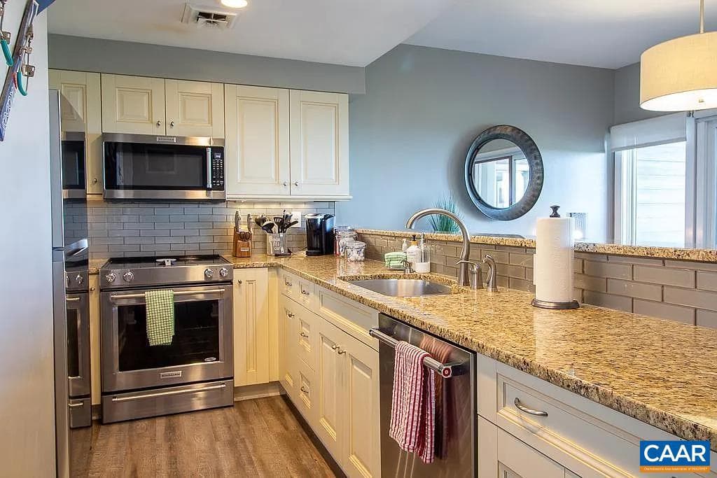 1616 Overlook Condos photo 16