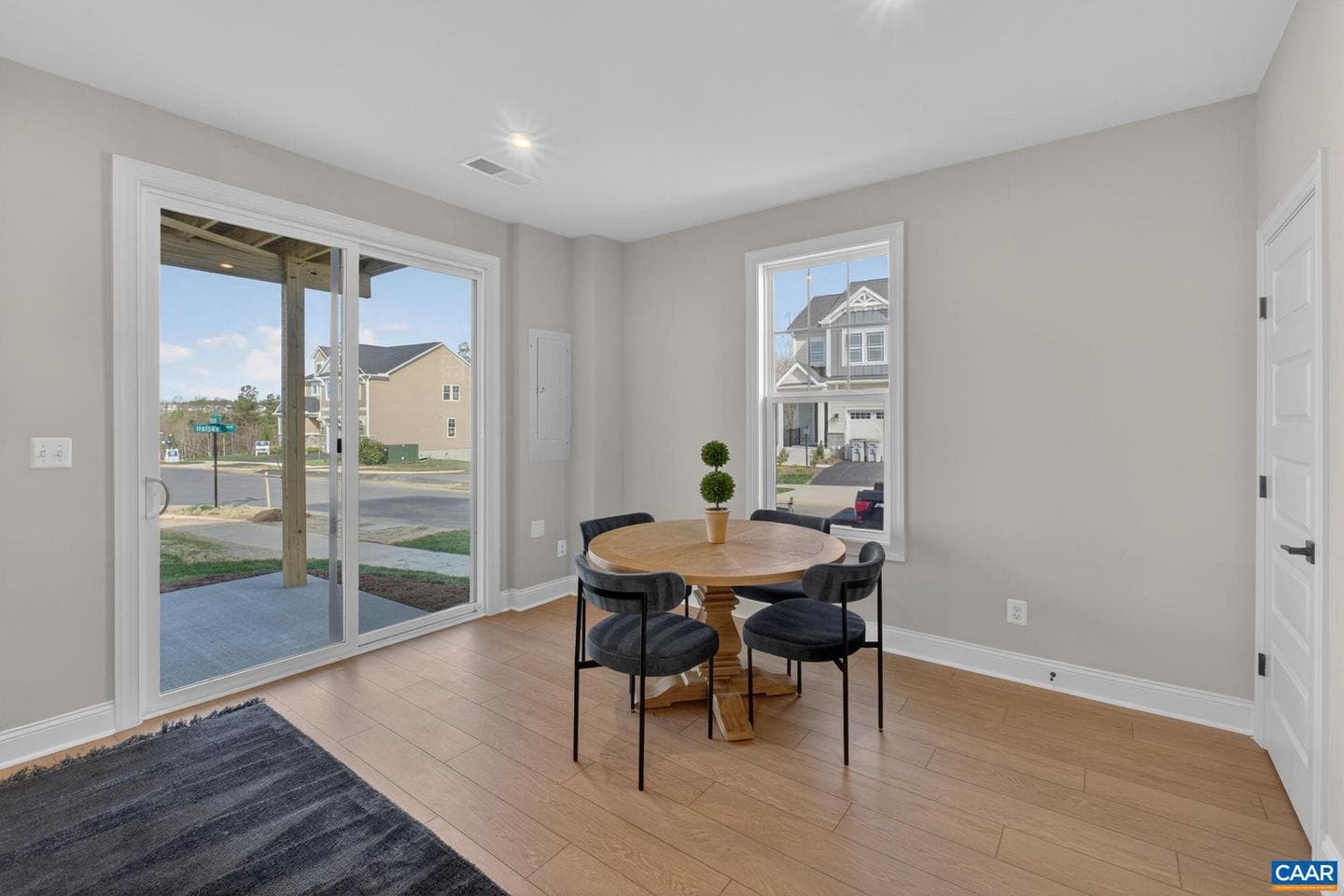 26 Talen Ln photo 9