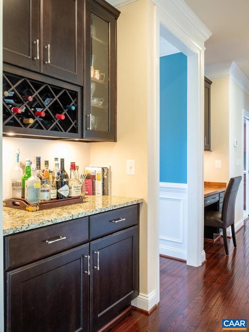 2706 Lockerbie Ln photo 11