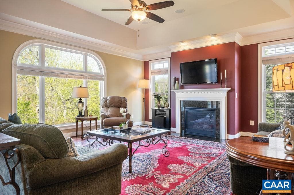 2706 Lockerbie Ln photo 13