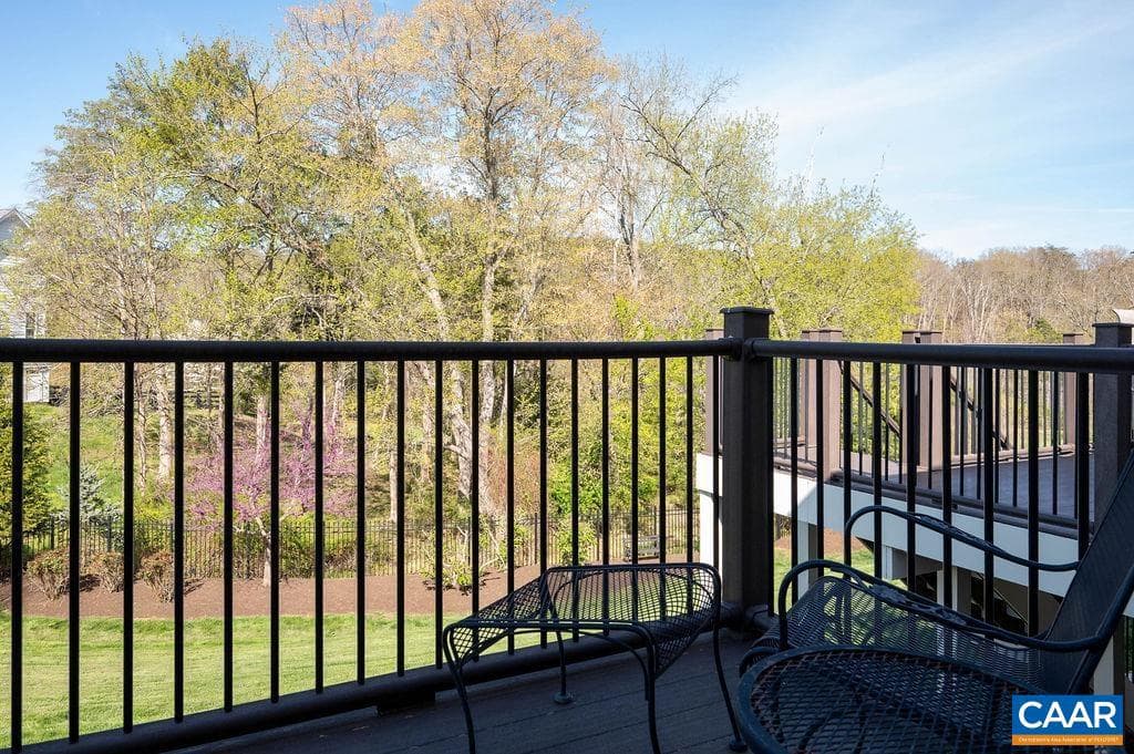 2706 Lockerbie Ln photo 28