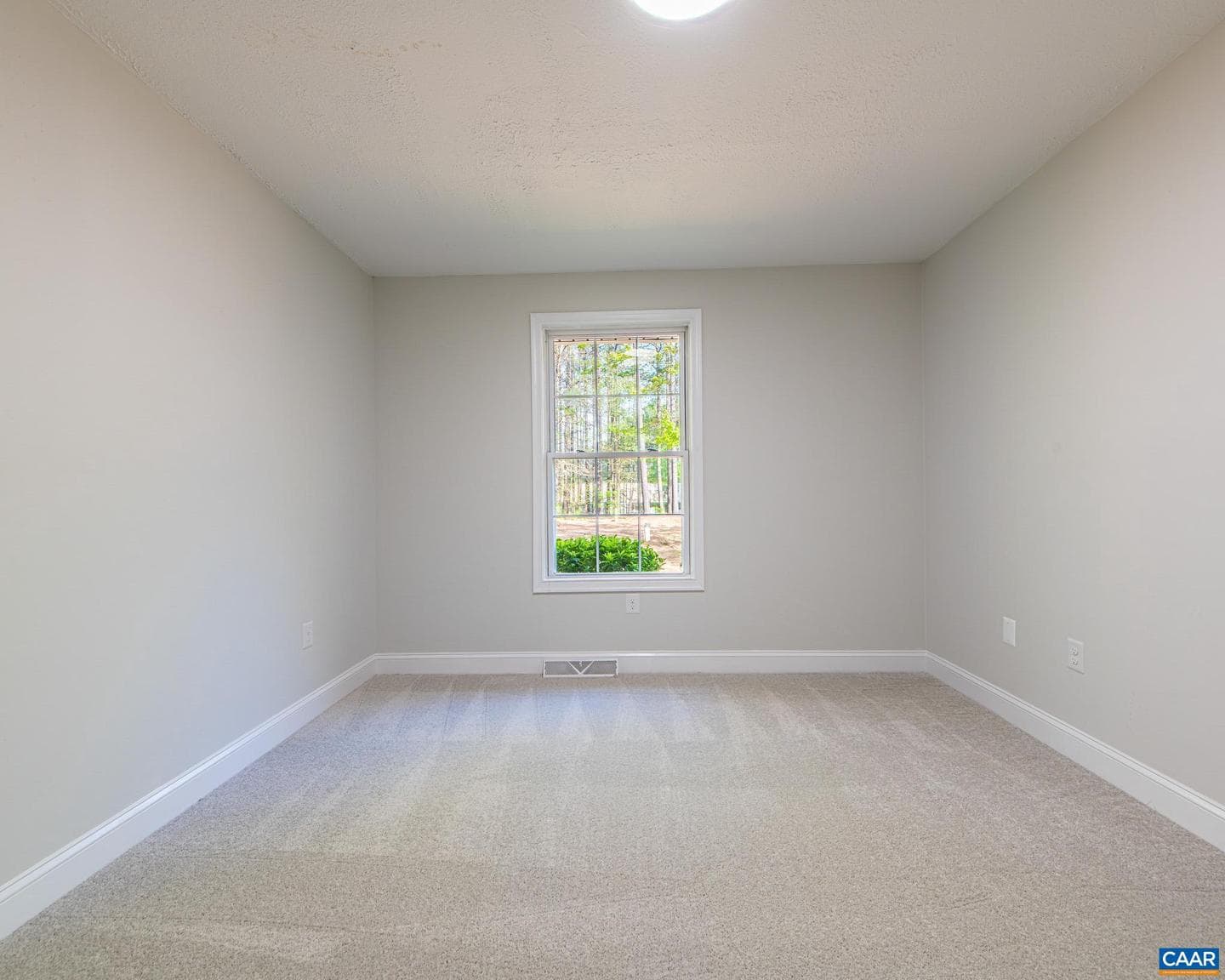 93 Pine Knoll Dr photo 13