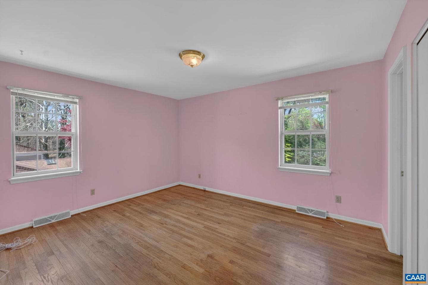 1610 Redwing Ln photo 14