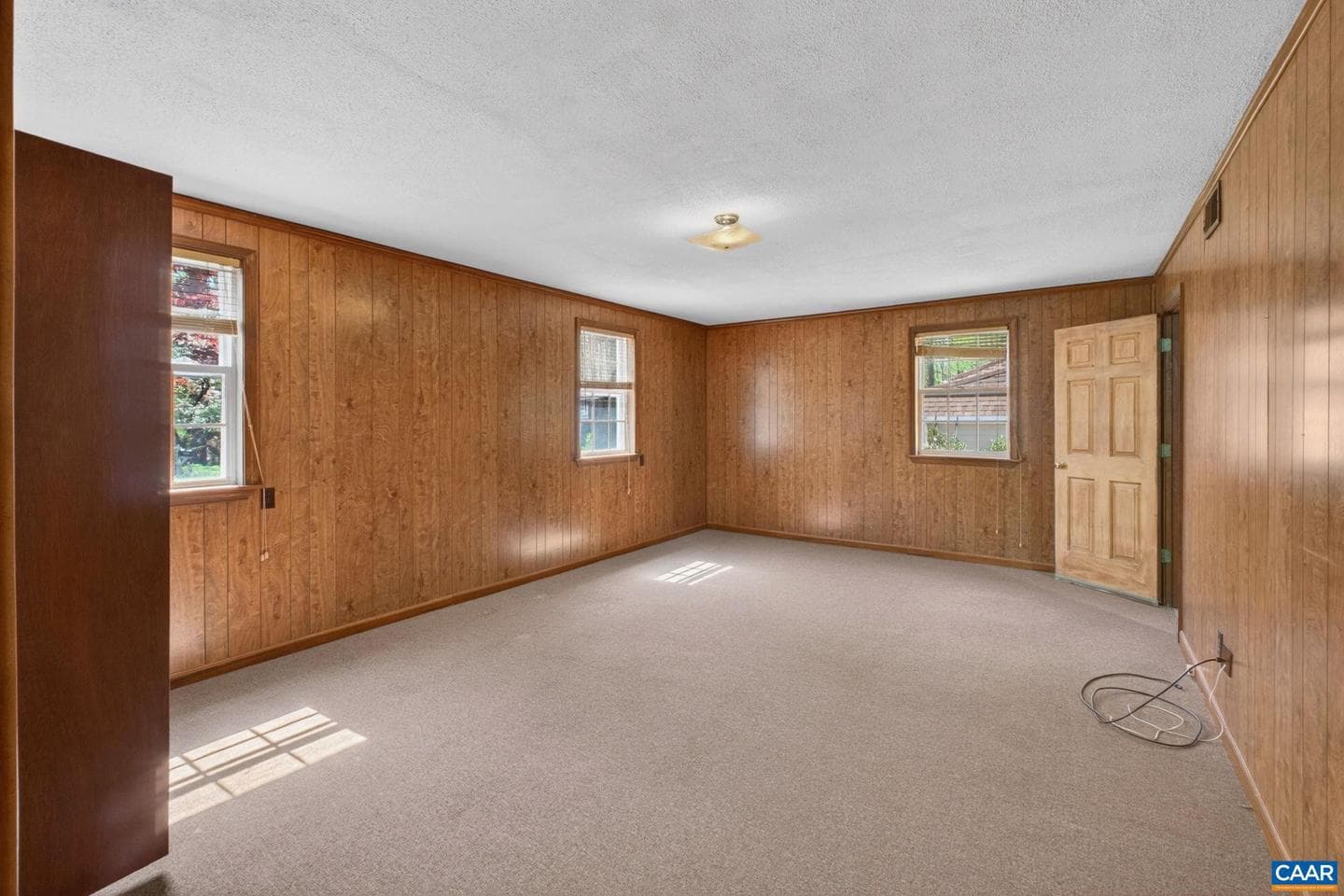 1610 Redwing Ln photo 19
