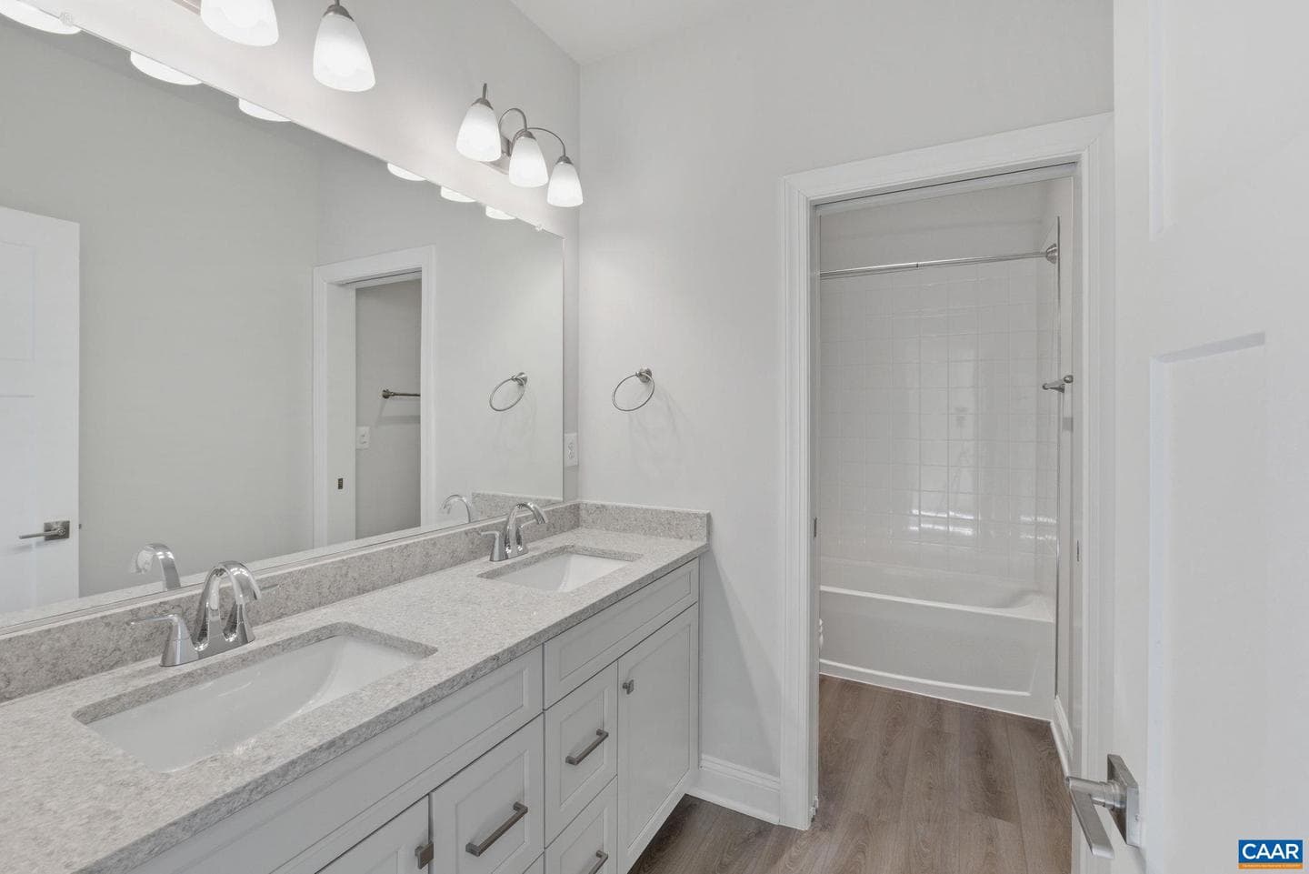 34b Ashlin Cove photo 33