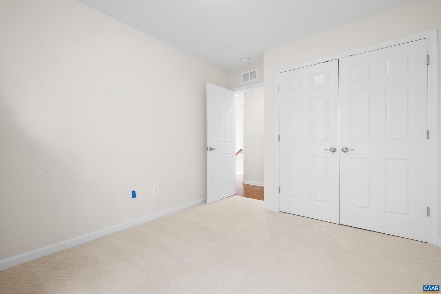 144 Longwood Dr photo 21