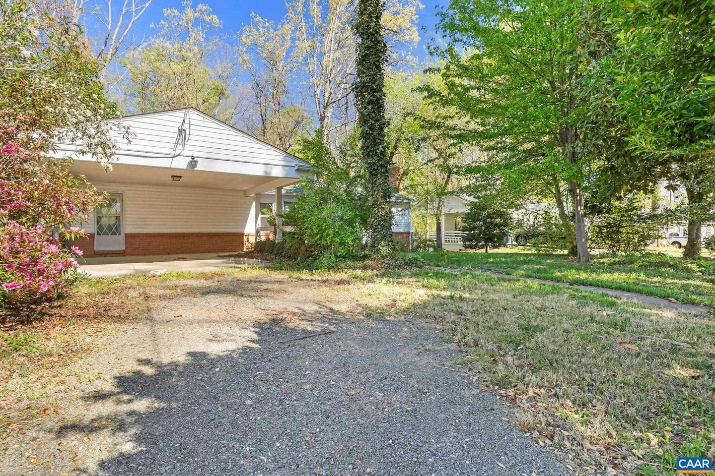 109 Elkhorn Rd photo 3