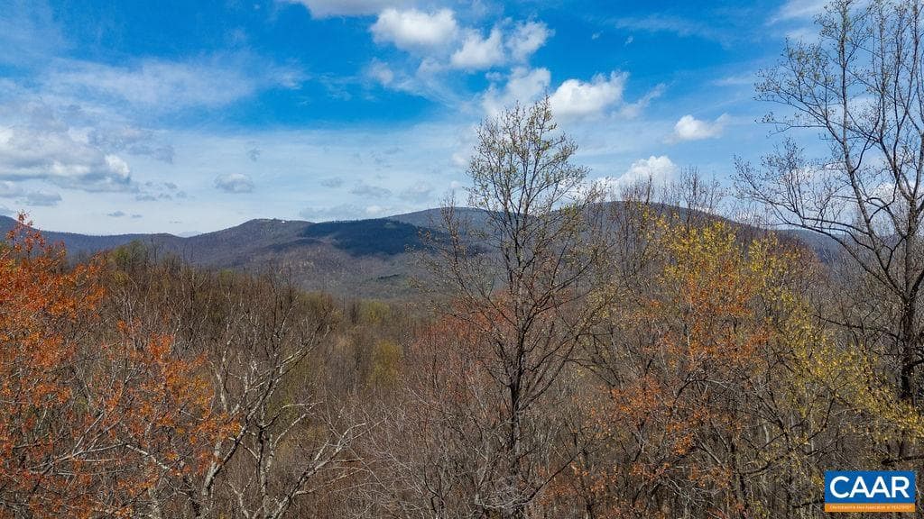 472 Horseshoe Mountain Rd photo 5