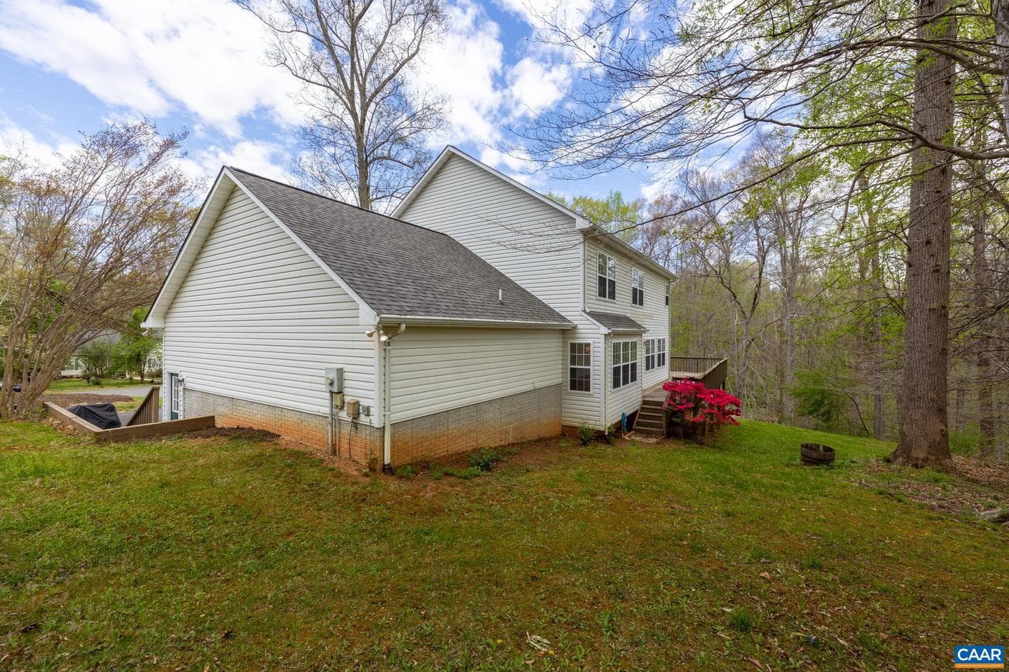 58 Oak Terrace Dr photo 4
