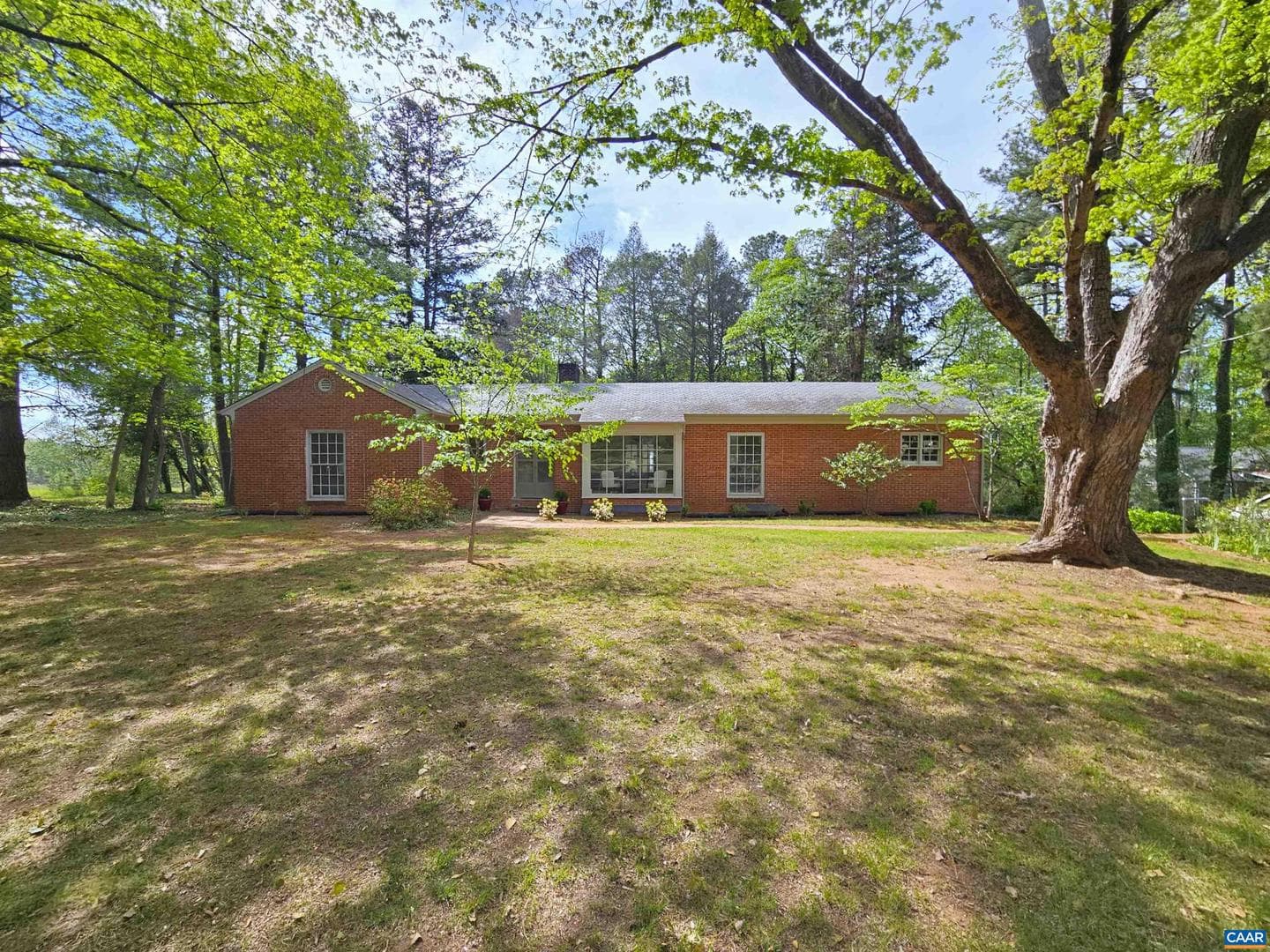 3271 Rosney Rd photo 3